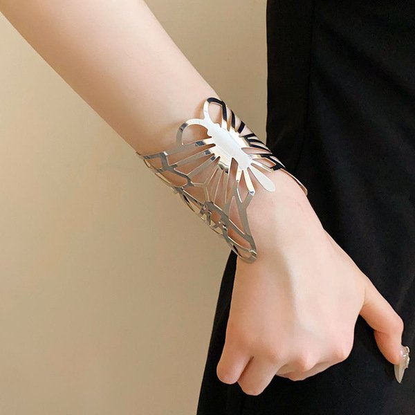 Europe and the United States cold style double-layer hollow arm ring cross-border exaggerated atmosphere bracelet fashion high-end sense temperament hand ornaments